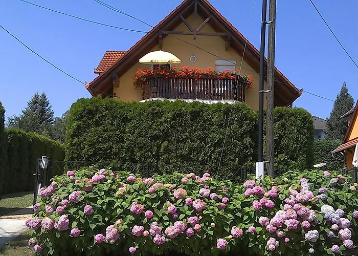 Apartamento Akácfa Hortenzia